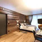 Blanc Cervinia Bed and Breakfast 4*