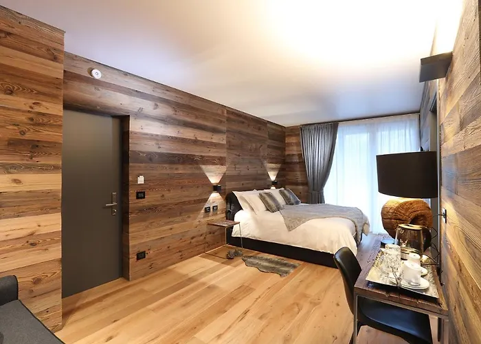 Blanc Cervinia Nocleg ze śniadaniem 4*